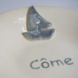 assiettes personnalisees pour enfant avec un bateau